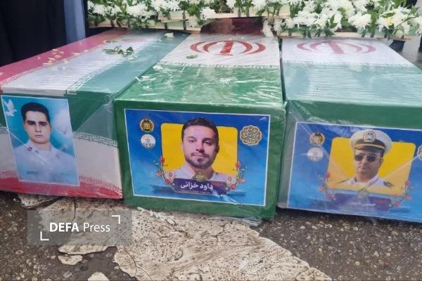 تشییع و خاکسپاری ۳ شهید  ناوشکن‌های دنا و جماران در شهرستان نهاوند