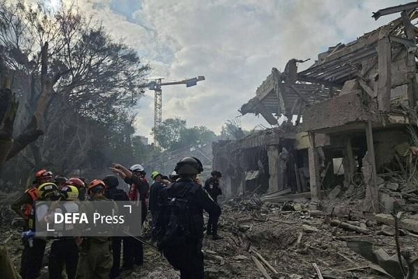 وقوع ۲۰ انفجار در تلآویو؛ اصابت موشک به مرکز اسرائیل+عکس وقوع ۲۰ انفجار در تلآویو؛ اصابت موشک به مرکز اسرائیل+عکس