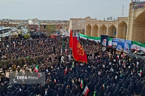 تشییع و خاکسپاری پیکر مطهر ناو استوار یکم شهید فرهاد رضایی در آیسک سرایان تشییع و خاکسپاری پیکر مطهر ناو استوار یکم شهید فرهاد رضایی در آیسک سرایان