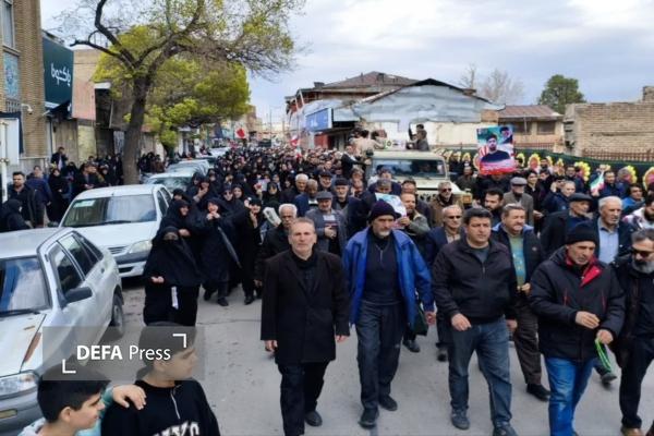 پیکر مطهر شهید امیرحسین گونجی در گلزار شهدای قزوین آرام گرفت