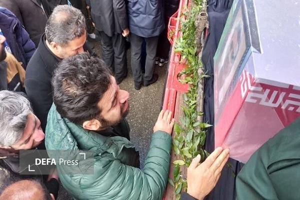 تشییع پیکر ۱۳ شهید دورود+ عکس