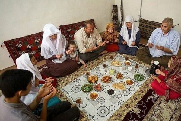 جلوه‌های بندگی در سرزمین اقوام؛ آیین‌های رمضانی گلستان در بستر مسجد