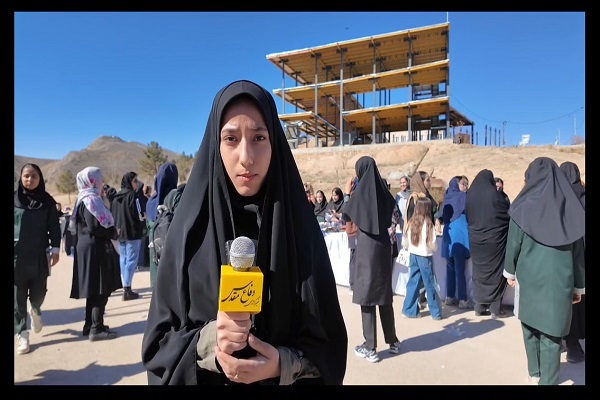 فیلم/ بازدید از موزه‌ی دفاع مقدس یادآوری رشادت‌های شهداست