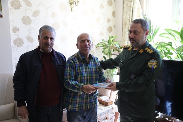 تکریم آزادگان و جانبازان، پاسداشت عزت ملی است