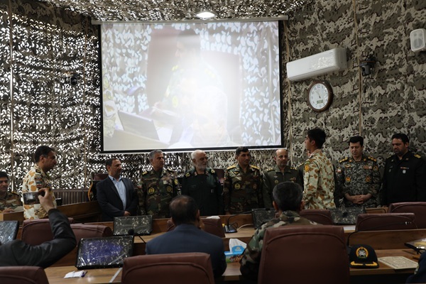 تصاویر/ مراسم تجلیل از نویسندگان مداخل یگانهای ارتش در استان فارس