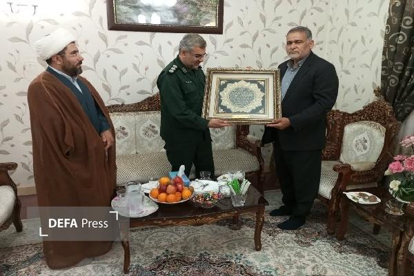 برنامههای متنوع مدیرکل حفظ آثار دفاع مقدس کهگیلویه و بویراحمد در مناطق عملیاتی جنوب؛ از دیدار با خانواده شهدا تا تجلیل از مرزبانان تیپ ۴۸ فتح برنامههای متنوع مدیرکل حفظ آثار دفاع مقدس کهگیلویه و بویراحمد در مناطق عملیاتی جنوب؛ از دیدار با خانواده شهدا تا تجلیل از مرزبانان تیپ ۴۸ فتح