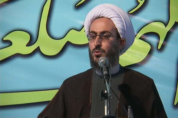  حجت‌الاسلام باوقار: قرآن و عترت زمینه‌ساز هدایت بشر به سمت سعادت است