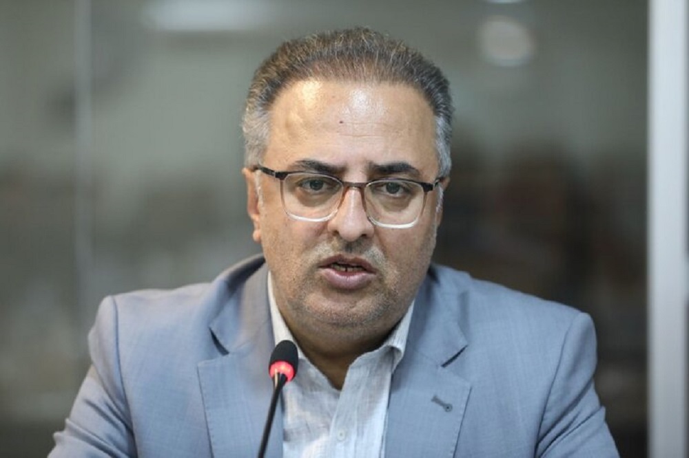 احمدی: مرکزی در پرداخت تسهیلات اشتغال‌زایی رتبه نخست کشور شد