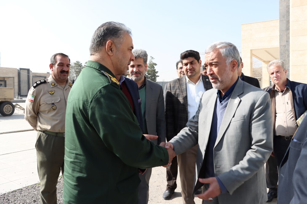 تصاویر/ دیدار مدیرکل آموزش و پرورش خراسان رضوی با مدیرکل حفظ آثار و نشر ارزش‌های دفاع مقدس و مقاومت استان