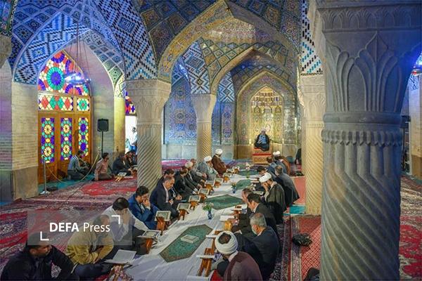 سی مسجد، سی محفل؛ کرسیهای تلاوت رمضان در مساجد شیراز برپا شد سی مسجد، سی محفل؛ کرسیهای تلاوت رمضان در مساجد شیراز برپا شد