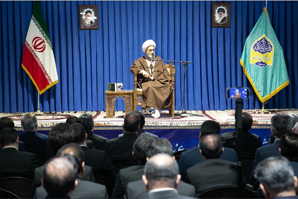 دانشگاه‌ها و صنایع برای اصلاح نظام توزیع ثروت وارد میدان شوند