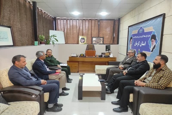 دیدار مدیرکل حفظ آثار دفاع مقدس کرمان با اعضای هیئت امنای شهدای گمنام دشتخاک زرند
