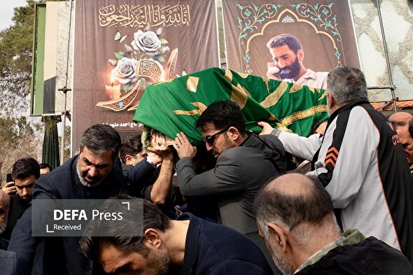 مراسم تدفین مادر جاویدالاثر حاج احمد متوسلیان