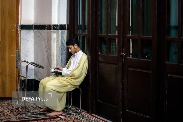 برگزاری اعتکاف رمضانیه ۴۵۰ طلبه بینالمللی از ۳۶ کشور در حرم مطهر رضوی برگزاری اعتکاف رمضانیه ۴۵۰ طلبه بینالمللی از ۳۶ کشور در حرم مطهر رضوی