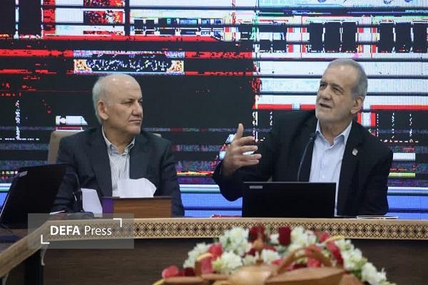 آغاز نهضت توانمندسازی معلمان/ کلاس‌های درس باید به پیشرفته‌ترین تجهیزات آموزشی مجهز شوند