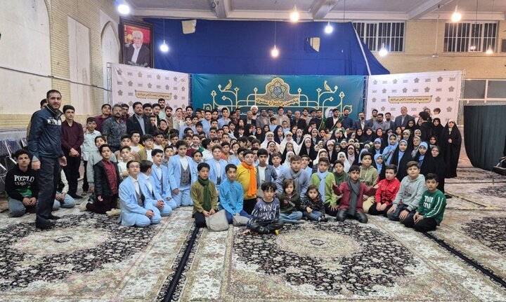 هنر متعهد روح حماسه، امید و انسجام را در جامعه احیا می‌کند