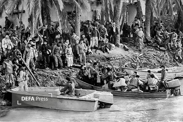 برگزاری مراسم بزرگداشت شهدای عملیات والفجر ۸ در مشهد برگزاری مراسم بزرگداشت شهدای عملیات والفجر ۸ در مشهد
