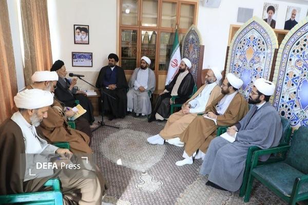 وفاق واقعی یعنی عمل به قانون؛ دشمن از رخنه افراد فاسد و غفلت عمومی ضربه میزند وفاق واقعی یعنی عمل به قانون؛ دشمن از رخنه افراد فاسد و غفلت عمومی ضربه میزند