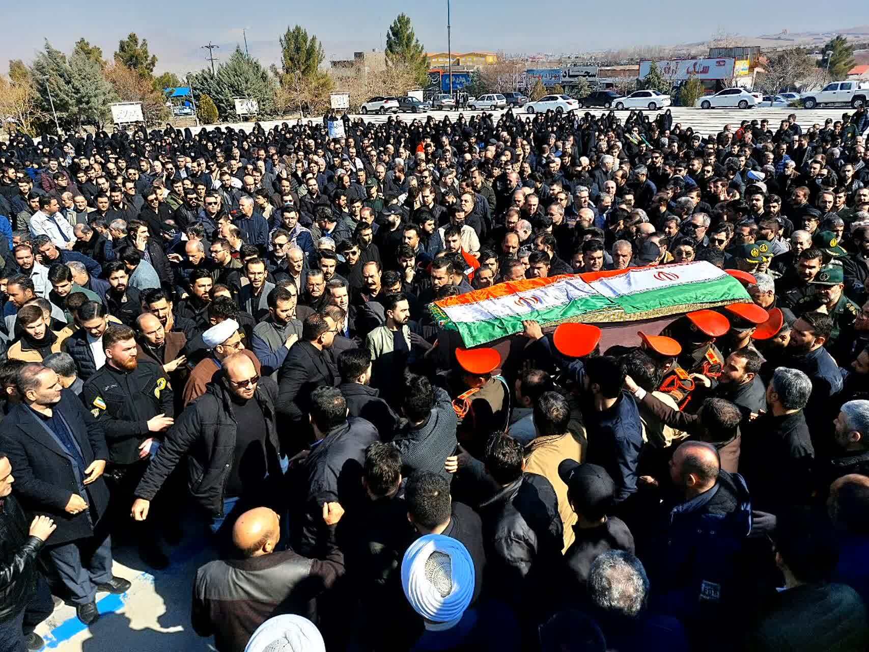 مراسم تشییع و خاکسپاری امیرعباس وجیهی‌نیا در تبریز برگزار شد