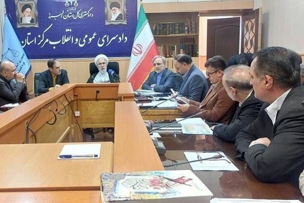 مقابله قاطع با افزایش‌ غیرمجاز قیمت از سوی برخی خودروسازان