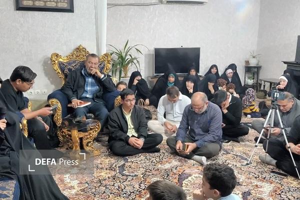 مراسم گرامیداشت شهدای مدافع حرم لشکر فاطمیون در مشهد+ تصاویر