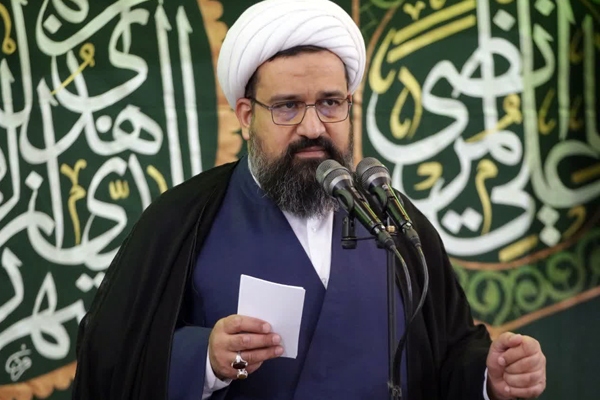 امام‌جمعه چهارباغ: دغدغه‌های فرهنگی باید جدی گرفته شوند