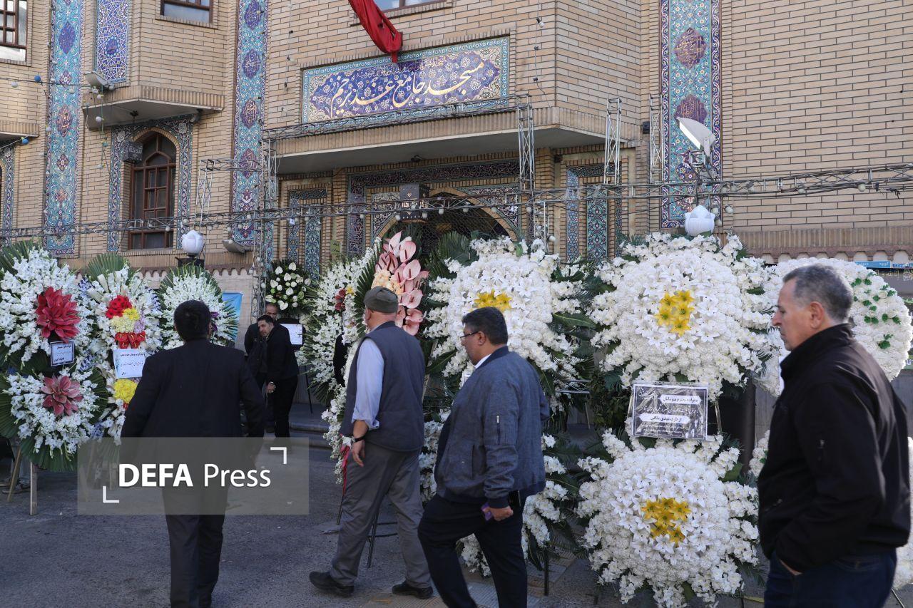مراسم یادبود والده سردار متوسلیان برگزار شد مراسم یادبود والده سردار متوسلیان برگزار شد