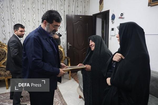 تجلیل استاندار قم از خانواده شهید «شجاعی جاسبی» و جانباز «سعادتمندی» + تصاویر تجلیل استاندار قم از خانواده شهید «شجاعی جاسبی» و جانباز «سعادتمندی» + تصاویر