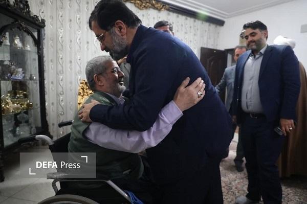 تجلیل استاندار قم از خانواده شهید «شجاعی جاسبی» و جانباز «سعادتمندی» + تصاویر تجلیل استاندار قم از خانواده شهید «شجاعی جاسبی» و جانباز «سعادتمندی» + تصاویر