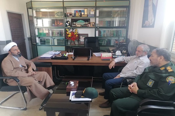 تأکید بر همکاری برای جهاد تبیین در دیدار مدیرکل حفظ آثار دفاع مقدس و فرمانده بسیج پیشکسوتان کرمان
