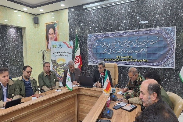 کردستان سرشاخه سه حوضه آبخیز خلیج فارس و دریاچه ارومیه و دریای خزر است