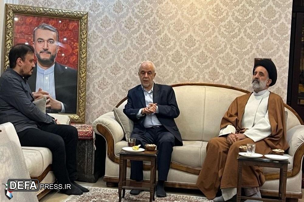 رئیس ستاد بزرگداشت شهدای خدمت به دیدار خانواده شهید امیرعبداللهیان رفت