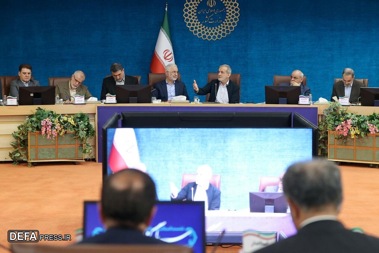 پزشکیان: نیازمند مدارسی با معیار‌های جهانی هستیم