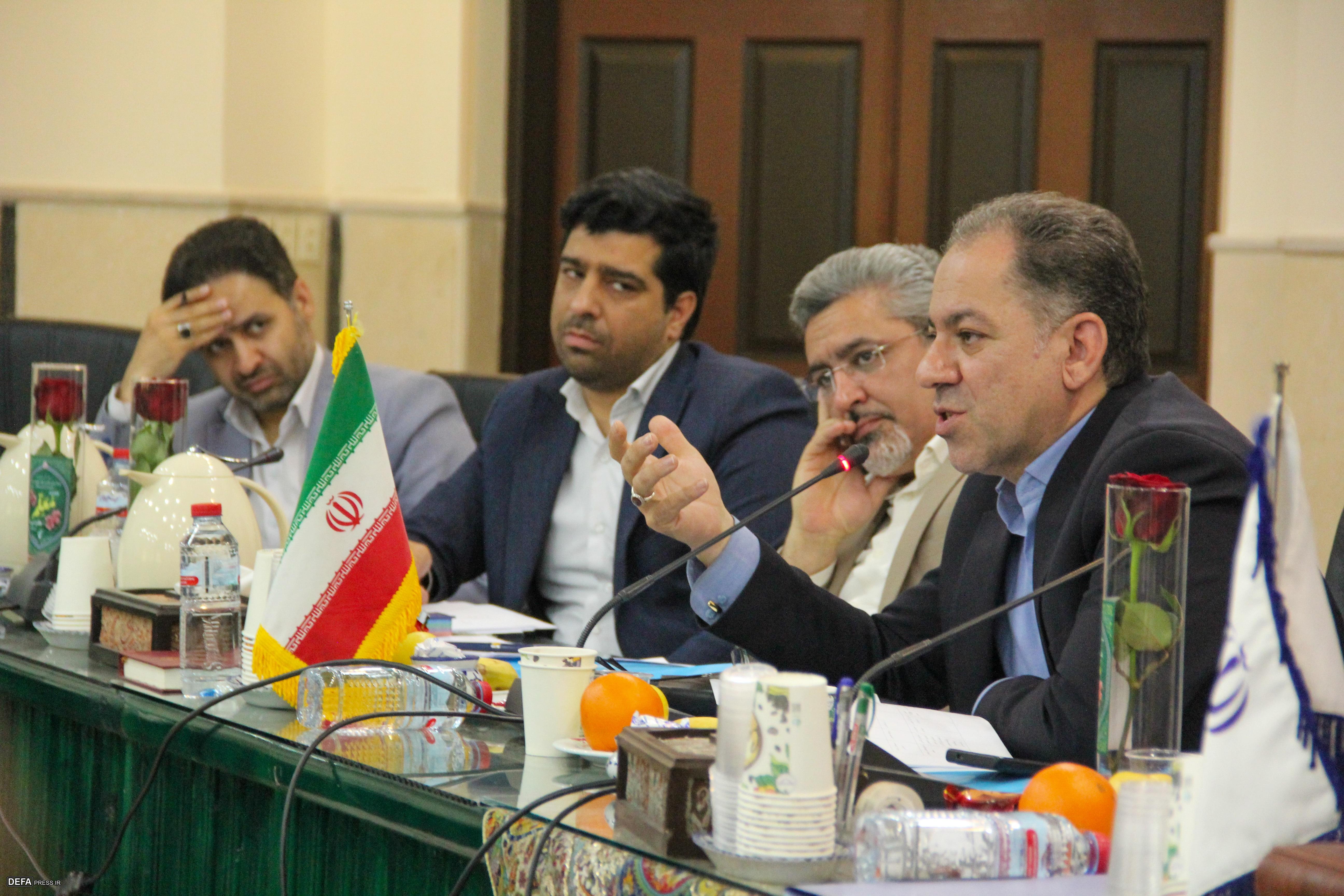 تجلیل دستگاه های اجرایی استان از مقام معلم+ اسامی معلمان نمونه استان