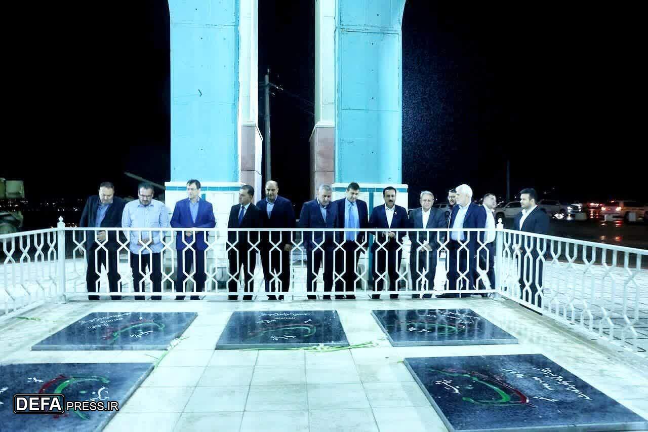 ادای احترام استاندار اربیل عراق به مقام شامخ شهدای گمنام در قزوین