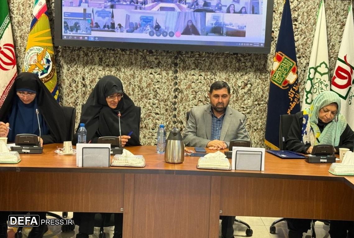 نشست ملی بانوان نویسنده حوزه دفاع مقدس و مقاومت برگزار شد