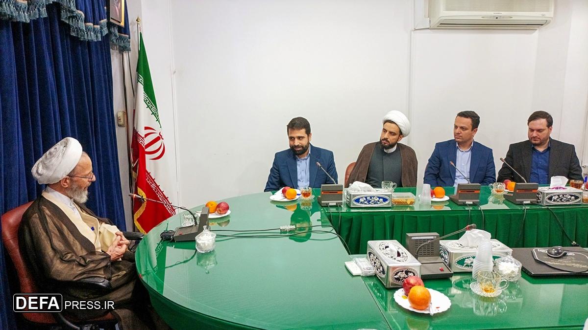 آیت الله رجبی: باید به فضای مجازی به عنوان یک نعمت بزرگ نگاه کنیم