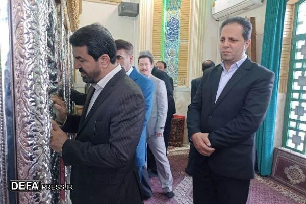 ادای احترام استاندار به مقام شامخ شهدای شهرستان بهار + تصاویر