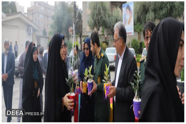 گرامیداشت هفته معلم در اداره آموزش‌وپرورش