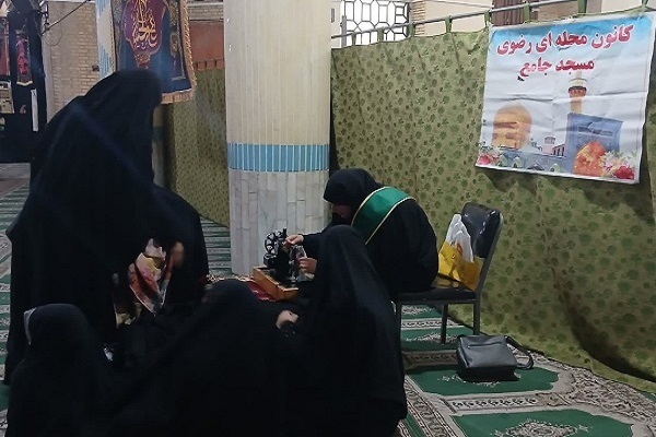 برش و دوخت چادر توسط خادمیاران رضوی عنبرآباد