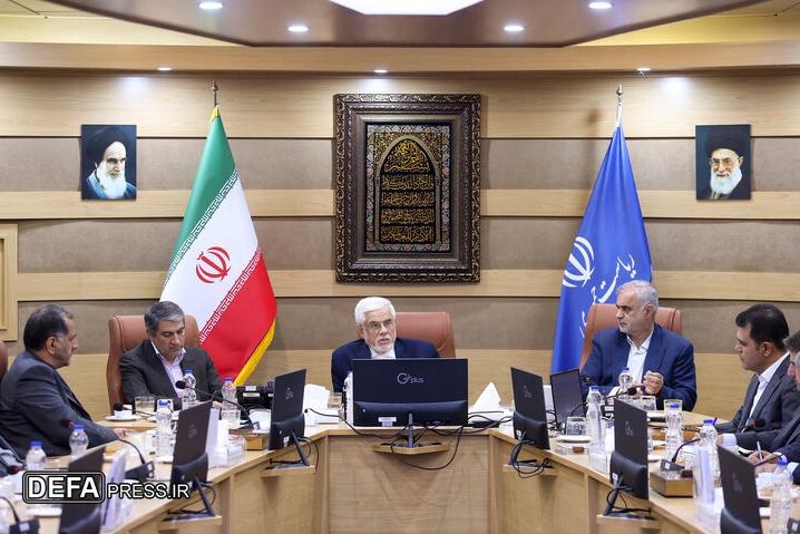 عارف: مرکز همکاری‌های تحول و پیشرفت باید به چالش ناترازی‌ها ورود کند