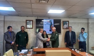 تصاویر/تجلیل از برگزیدگان استانی جشنواره «یوسف» و شعر «دفاع مقدس و مقاومت» در همدان