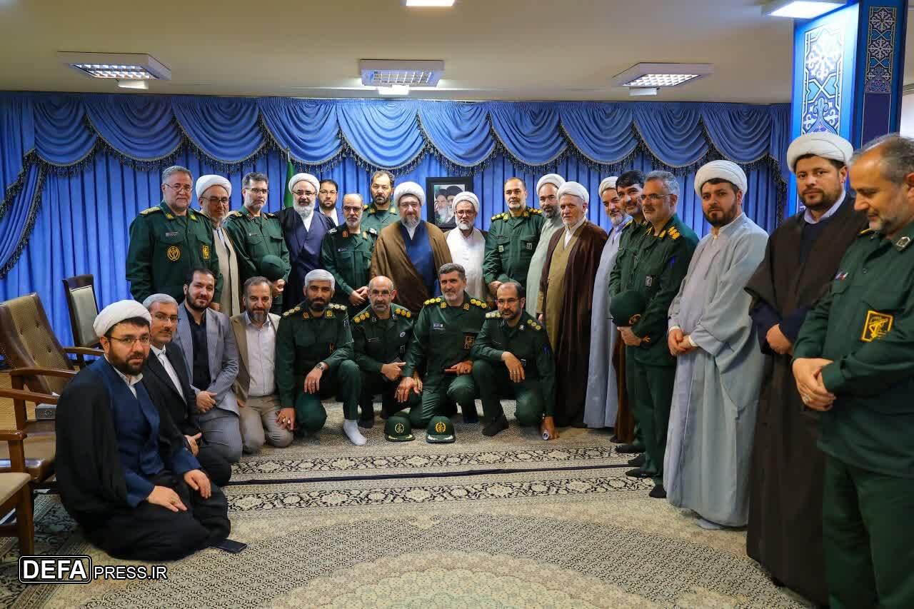 دیدار فرمانده، معاونین و نمایندگی ولی فقیه در سپاه عاشورا با حجت الاسلام والمسلمین مطهری اصل،