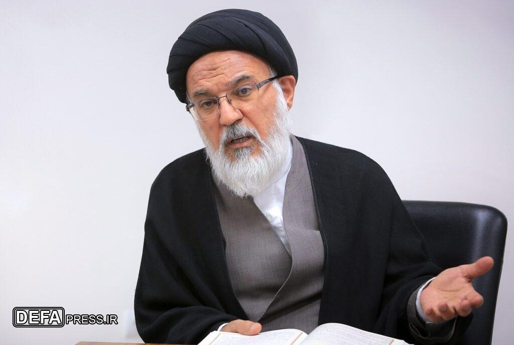 هنرمندان متعهد نقطه‌ی جوشش احساسات هنری جامعه مومنین هستند