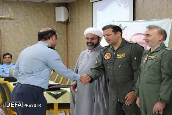برگزاری مراسم بزرگداشت مقام معلم در پایگاه شکاری شهید حبیبی زهام+ تصاویر