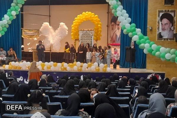 تجلیل از مادران و دختران شهدا در اسدآباد + تصاویر