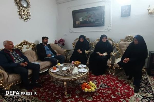 دیدار مسؤولان فرهنگی بنیاد شهید با دختران شهدا