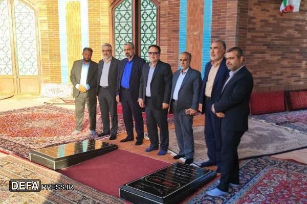 بازدید رئیس سازمان امور موزه‌ها و یادمان‌ها و رئیس بازرسی بنیاد حفظ آثار و نشر ارزش‌های دفاع مقدس و مقاومت، مدیر کل حفظ آثار و نشر ارزش‌های دفاع مقدس و مقاومت خراسان جنوبی و همراهان از یادمان شهدای گمنام شهرستان بیرجند