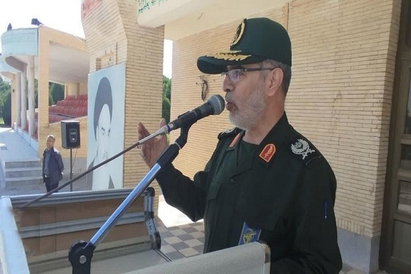 دختران ایران زمین نگهبانان حقیقی دین و انقلاب هستند