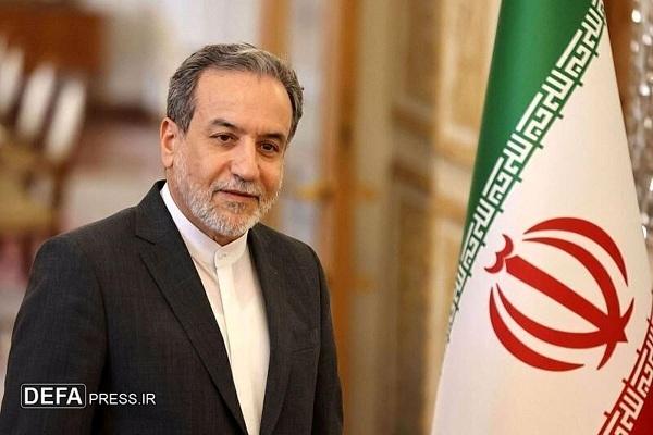 پیام تبریک وزیر امور خارجه به پاپ لئون چهاردهم رهبر جدید کاتولیک‌ها